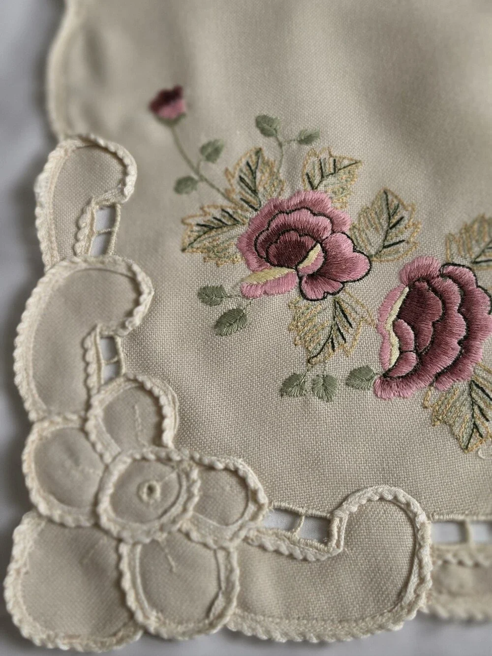 LIGHT BEIGE EASY CARE EMBROIDERED TABLECLOTH